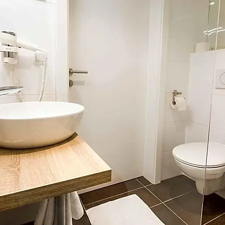 Hotel Alfred 3*